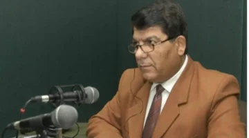 صدمة في الوسط الإعلامي.. تفاصيل الساعات الأخيرة قبل وفاة الإعلامي عصام العمري